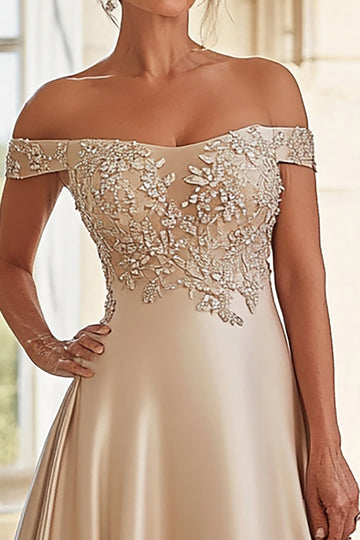 Une ligne champagne épaule dénudée brodée robe mère de la mariée